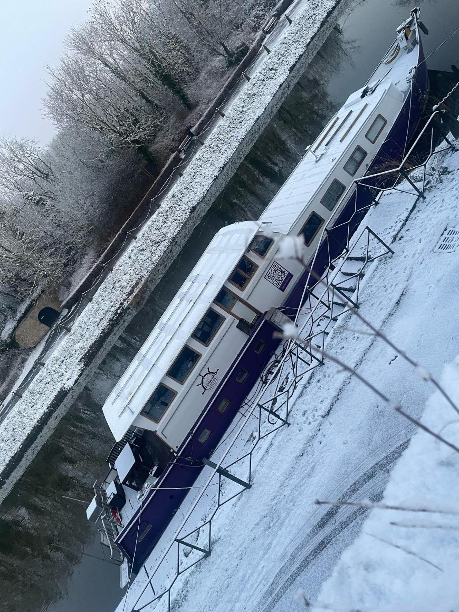 Nuit Insolite A Bord D'Une Peniche, 6 Personnes Bergues Ngoại thất bức ảnh